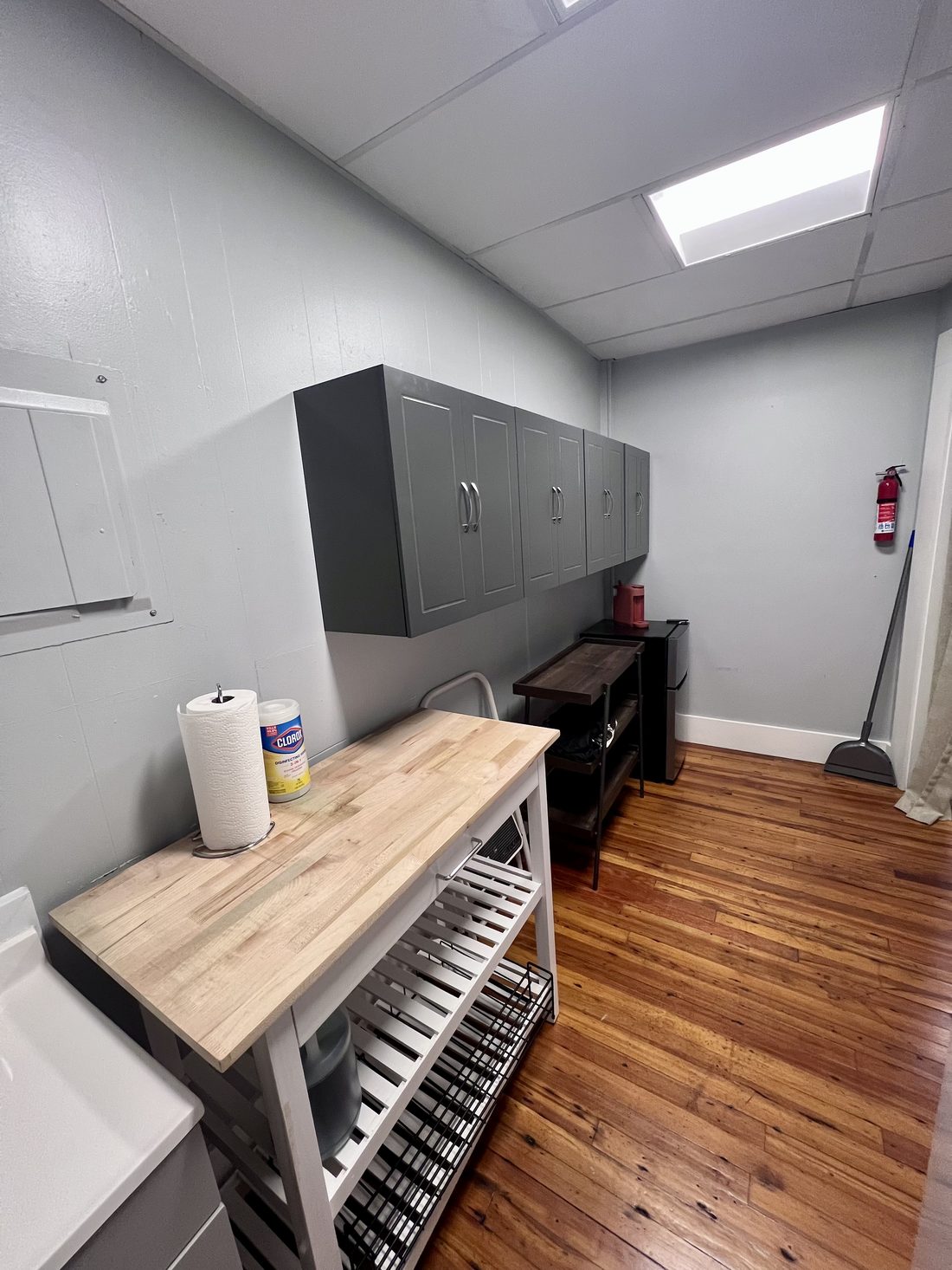 Color room storage cabinets